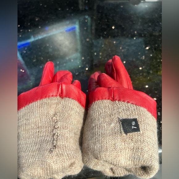 🧤 Coach Red Leather Gloves – Size 7½ – Wool Lined – Women’s Luxury Winter Gloves - Picture 5 of 5